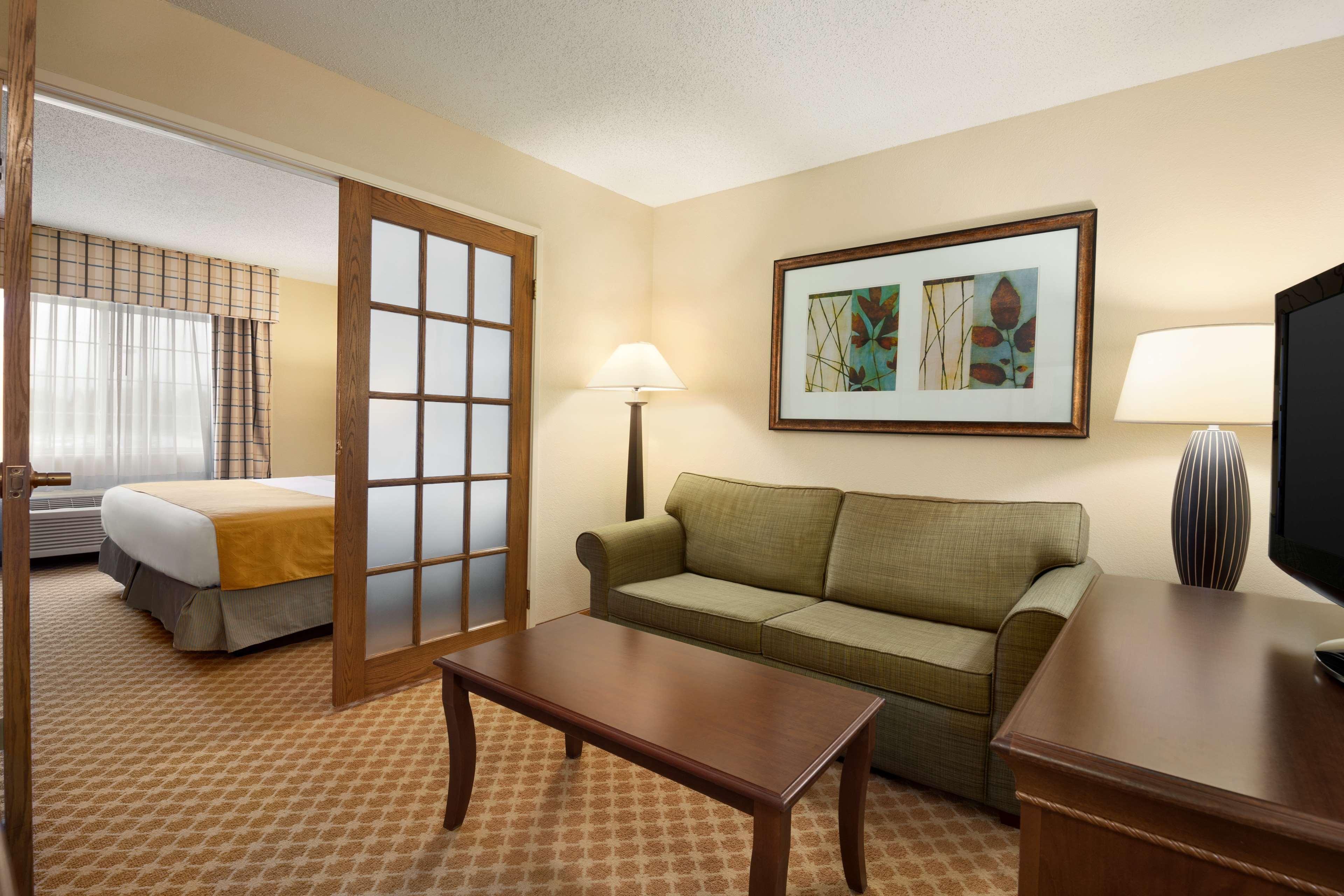 Country Inn & Suites By Radisson, Owatonna, Mn ภายนอก รูปภาพ